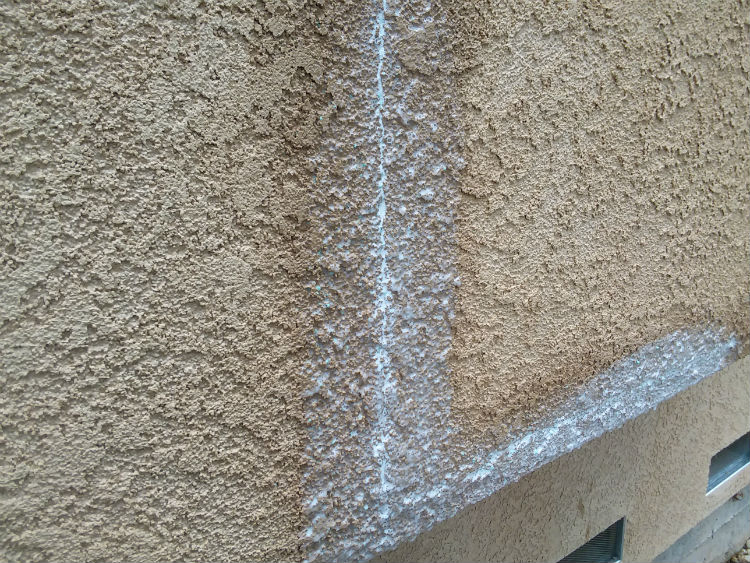 Stucco Crack After Wiping Off Most Of The Excess
