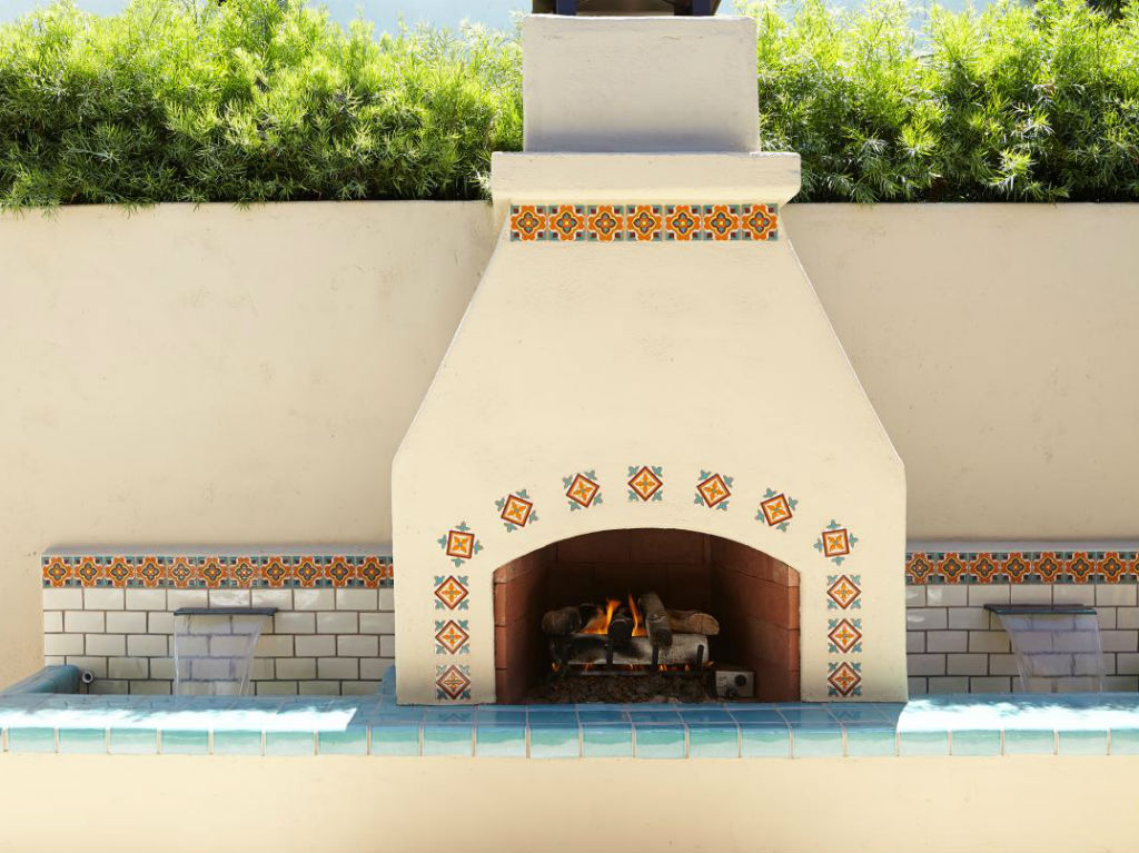 Amazing Outdoor Stucco Fireplace Ideas You Have To See To Believe