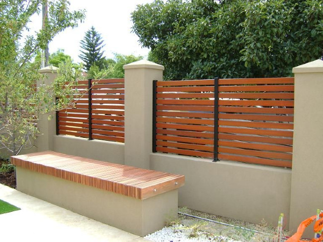 How to build a stucco fence