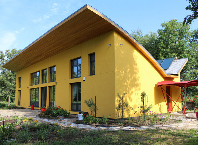 Interesting Architecture With A Smoother Yellow Finish Interesting Architecture With A Smoother Yellow Finish